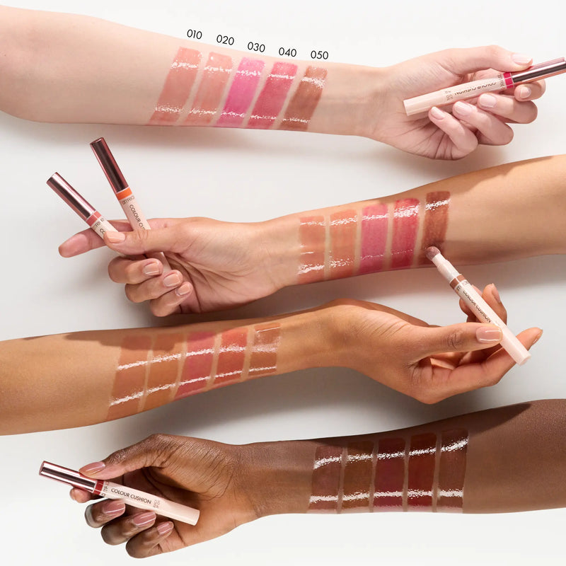 Catrice Colour Cushion Juicy Lip Oil 030 Palm Punch, hydraterende lipolie met glanzende finish.