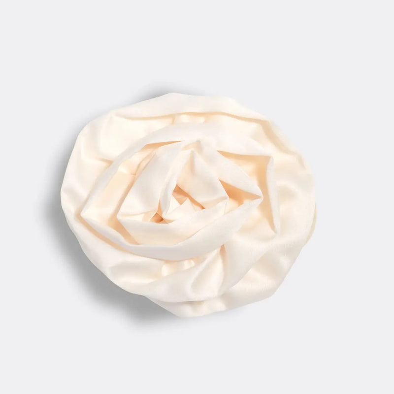 Kitsch Satin Rosette Flat Cloud Clip Cream