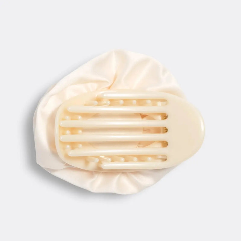 Kitsch Satin Rosette Flat Cloud Clip Cream