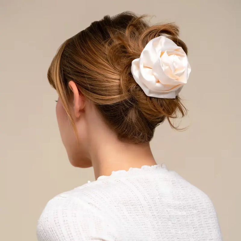 Kitsch Satin Rosette Flat Cloud Clip Cream