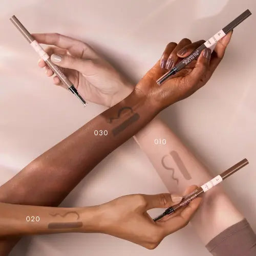 Catrice All in One Brow Perfector, 3-in-1 wenkbrauwpotlood, poeder en borsteltje, foto 3 van 12